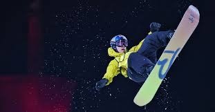 全英羽毛球赛：直落两局力挫香港选手 骆建佑晋级复赛