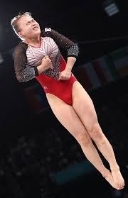 NBA：詹姆斯30+10+8 湖人险胜灰熊