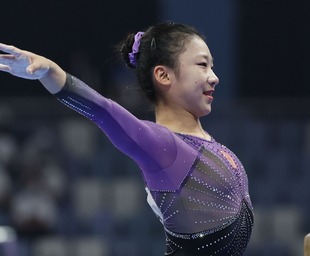 意甲风云再起！国际米兰4-0横扫科莫，齐沃战术大胜法布雷加斯夺榜首